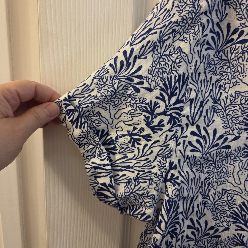 Nicole Miller sz L 100% linen button up top blue/wht coastal beach vacation - Picture 5 of 14